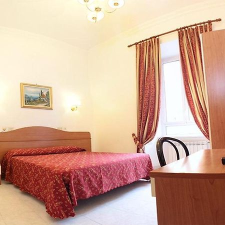 Hotel Euro Quiris Рим Экстерьер фото