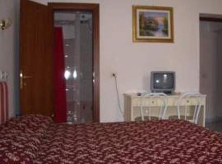 Hotel Euro Quiris Рим Экстерьер фото