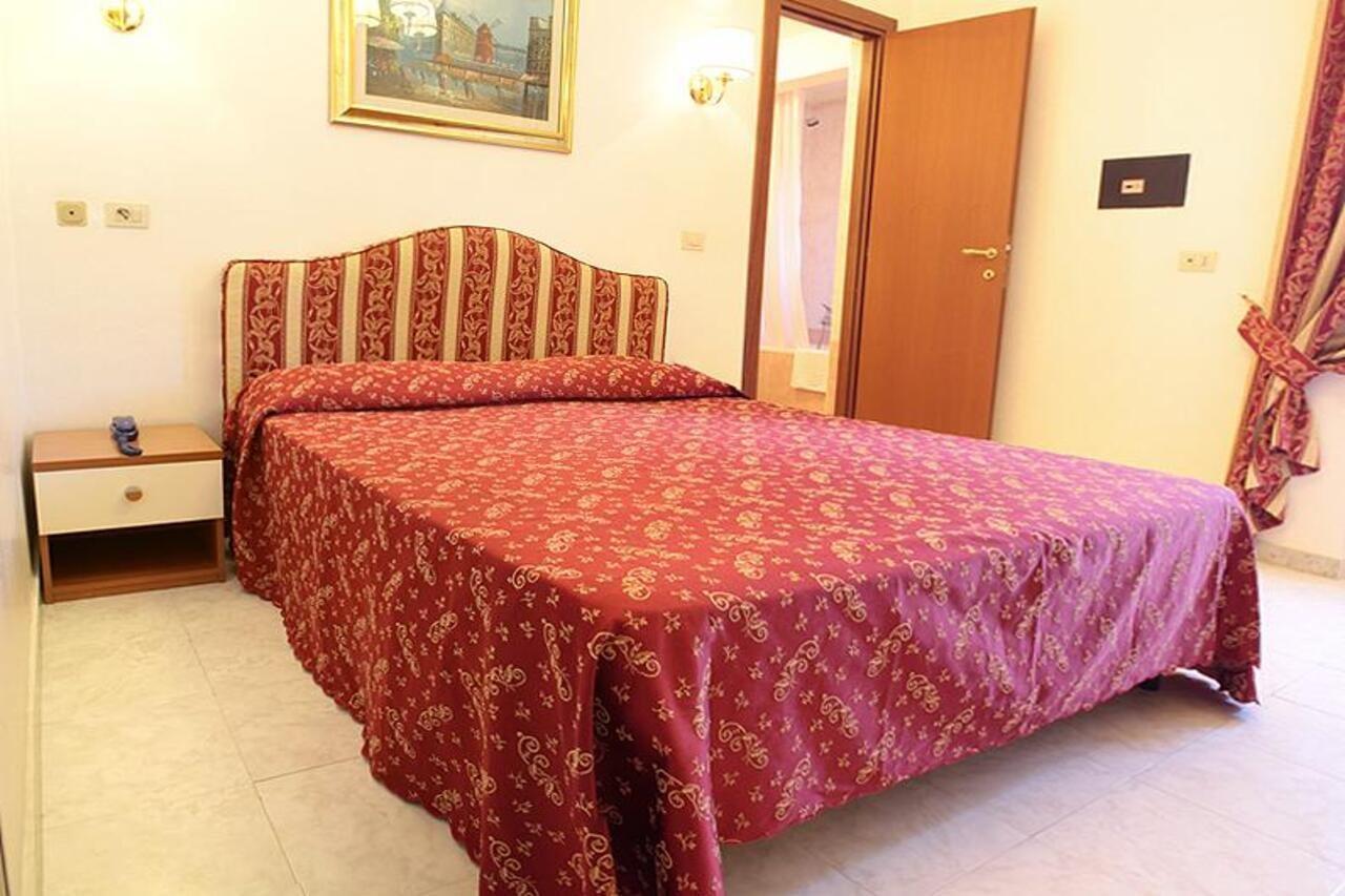 Hotel Euro Quiris Рим Экстерьер фото