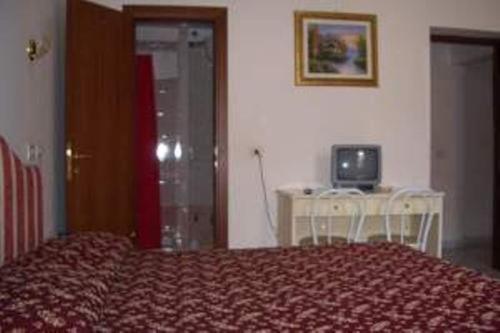 Hotel Euro Quiris Рим Экстерьер фото