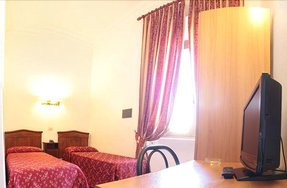 Hotel Euro Quiris Рим Экстерьер фото
